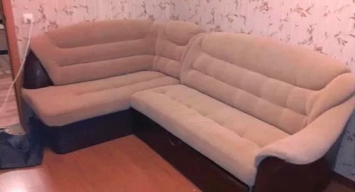 Перетяжка углового дивана. Карачаевск